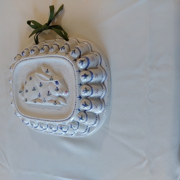 Vintage Towle Company "White Rabbit" Wall Hanging Mold - Picture 7 of 7